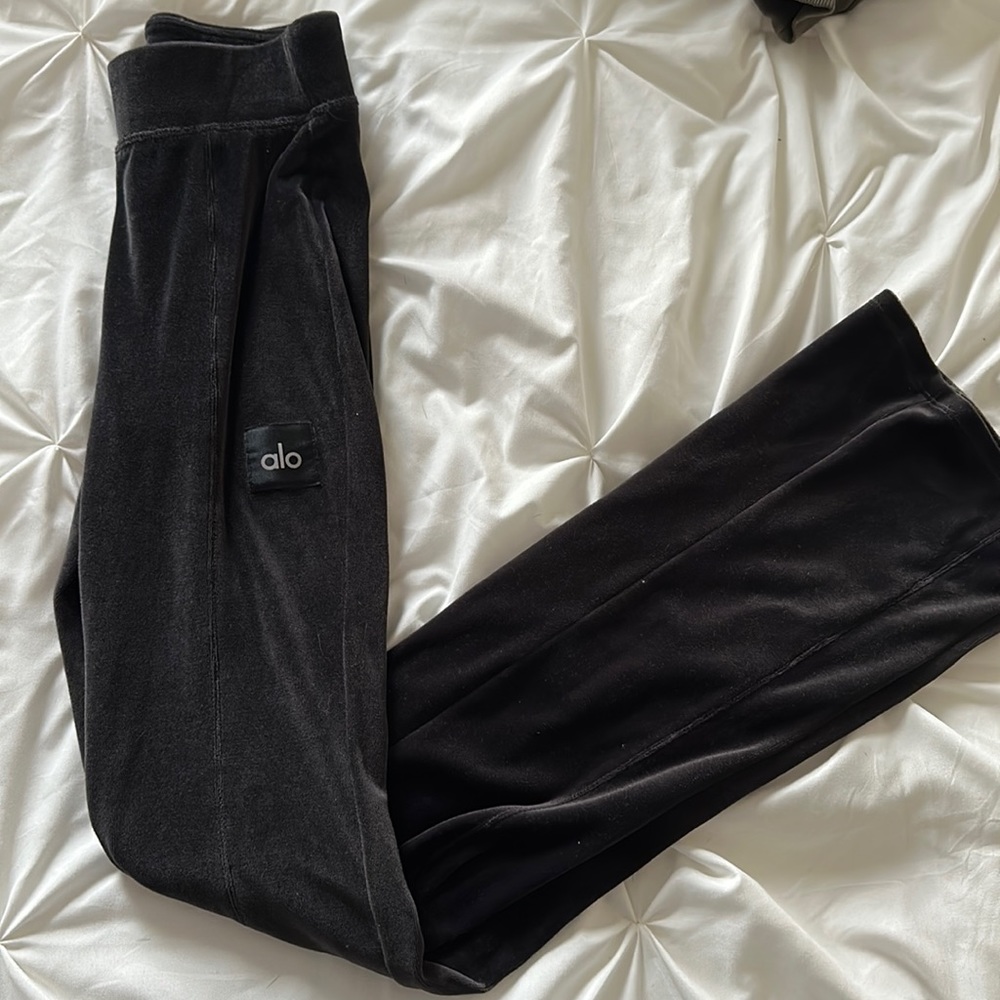 Alo High Waisted Velour Pants